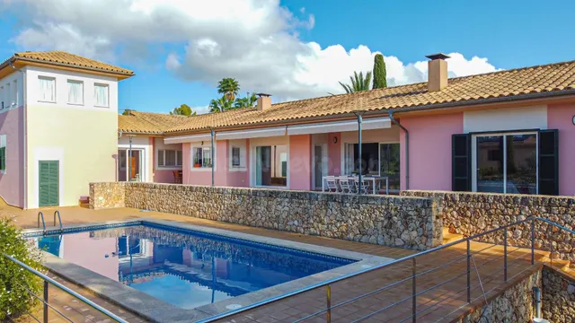 *Venta de Espectacular Chalet Unifamiliar en Son Caulellas* - foto 2