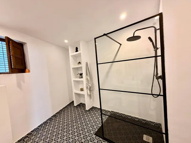 Encantadora Casa Reformada en el Corazón del Casco Histórico de Salobreña — 25