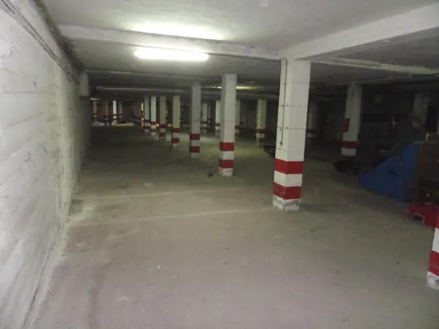 Parking 1143m² en venta - Corte Ingles — 8