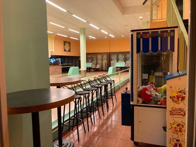 Centro comercial muy céntrico en venta en Tossa de Mar — 8