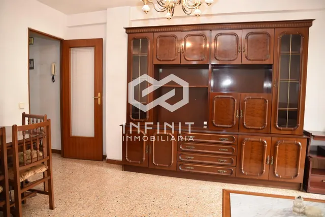 ¡IMAGINA LO QUE PUEDE LLEGAR A SER!... Una gran vivienda con alma y potencial en una de las mejores ubicaciones de Alcalá. — 23