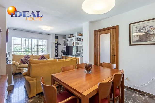 CASA PAREADA EN LA ZUBIA CON PISCINA, ZONA DE BARBACOA Y JARDÍN — 14