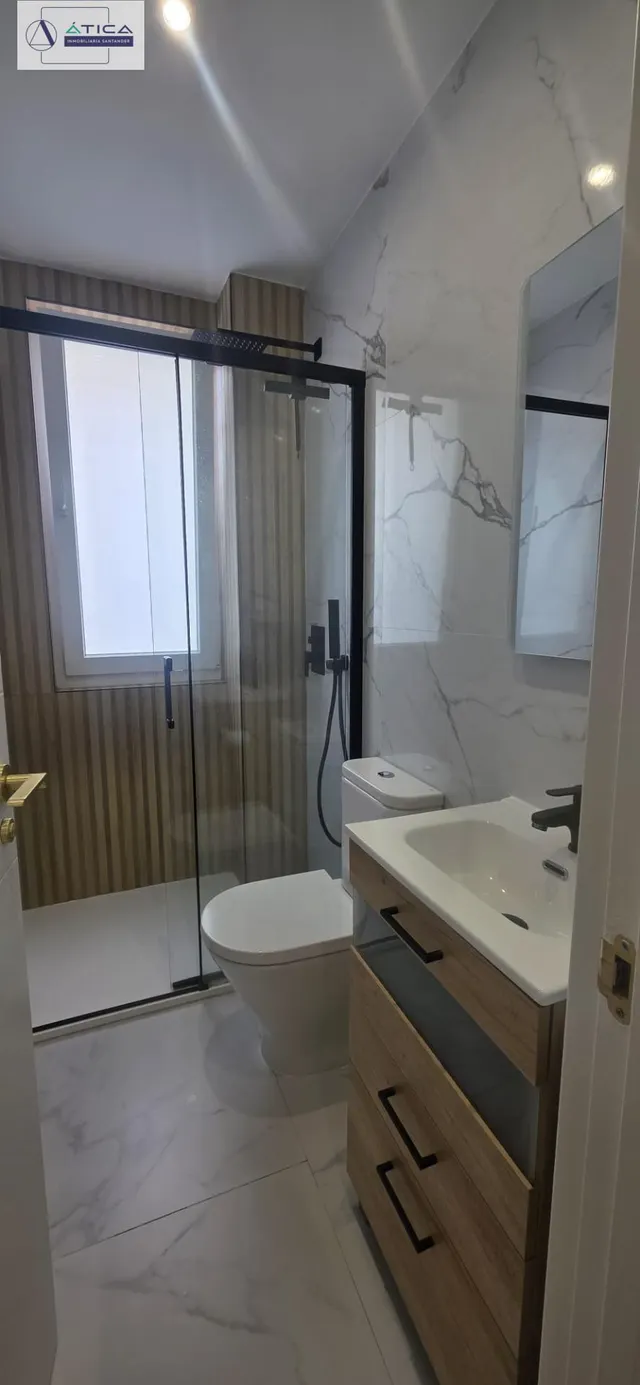 UNA VIVIENDA PARA ENTRAR, SENTIRTE EN CASA Y DISFRUTAR — 20