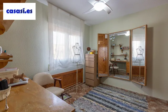 Vivienda Exclusiva en Urbanización Viñas del Rey – Otura — 28