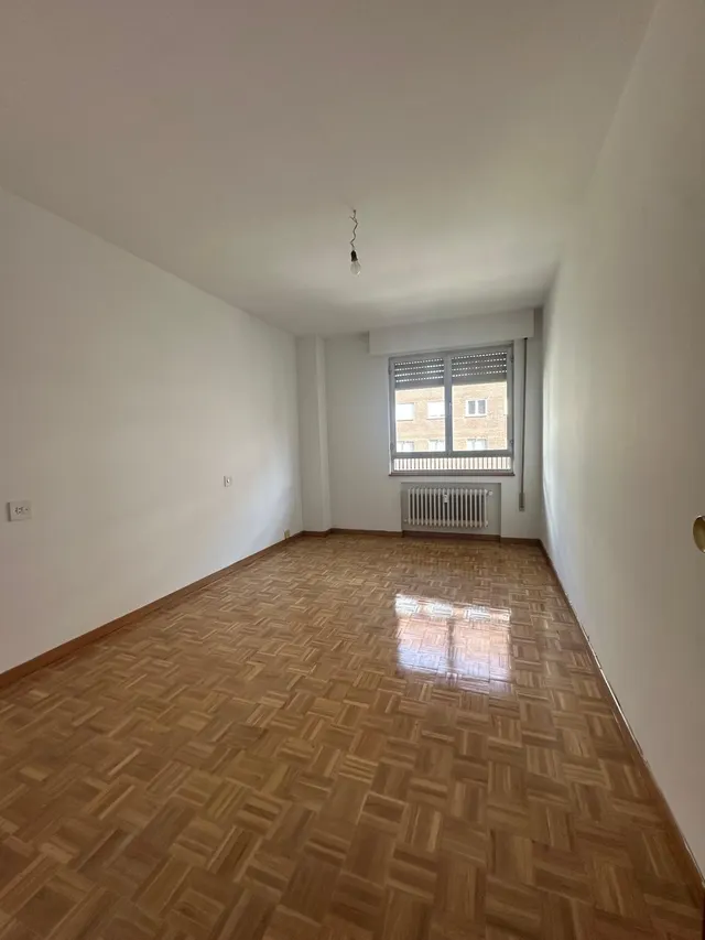 VENTA: Amplio Piso Zona Alta — 6