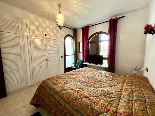 Villa 4 habitaciones 184m² en venta - Villamartin — 38