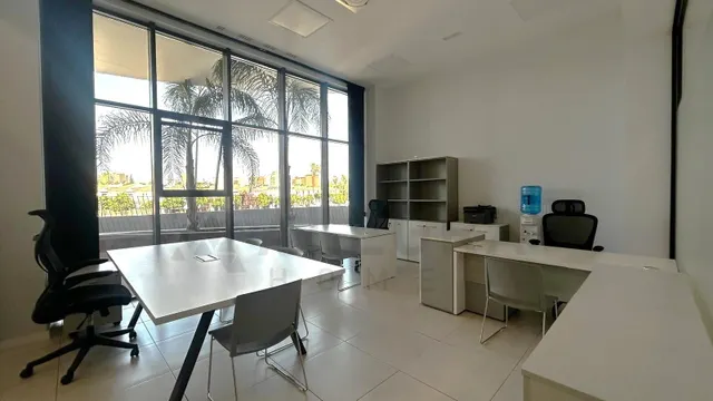Tu nueva oficina en altillo sky garden | jerez — 2