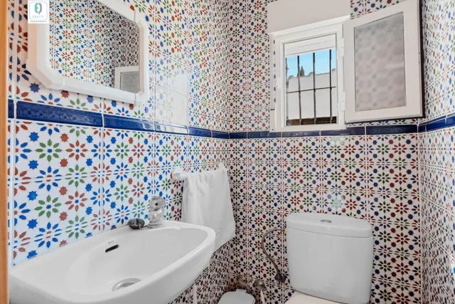 CHALET CON PISCINA EN CORTIJO PRETEL (ALBOLOTE) — 25