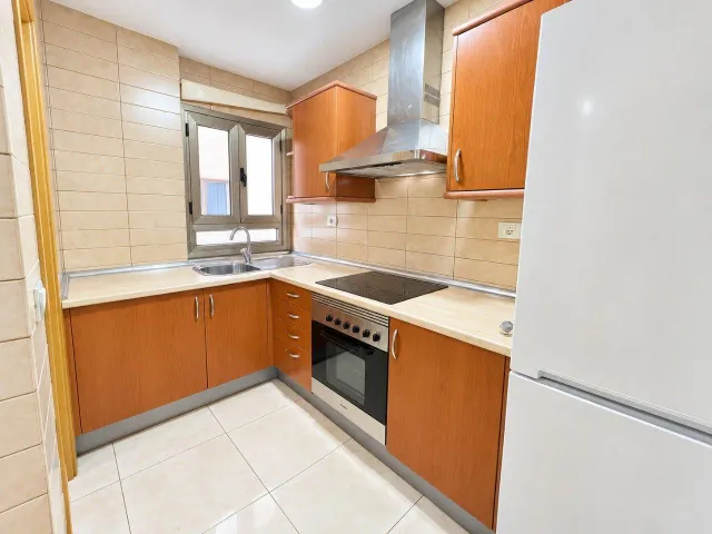 Vistas al mar, balcón y suite principal en León y Castillo — 15