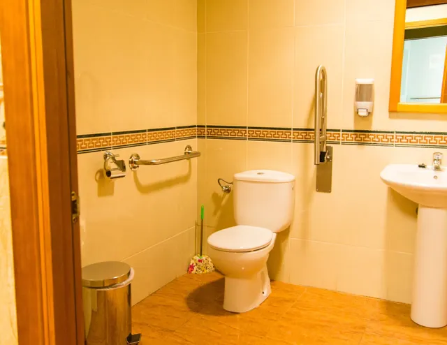 Hotel 33 habitaciones 1350m² en venta - South of spain — 21