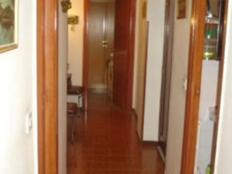 SE VENDE PISO AMUEBLADO EN EL CENTRO — 12