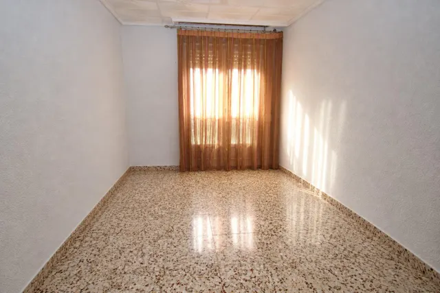 Se vende piso en una de las mejores zonas. — 9