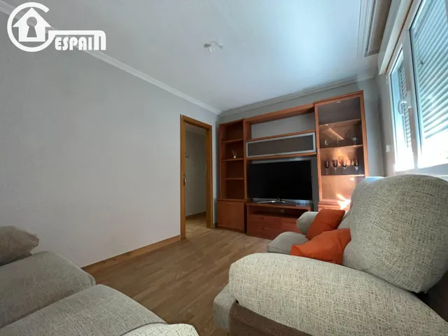 ¡Piso de 3 dormitorios y un baño para entrar a vivir! — 6