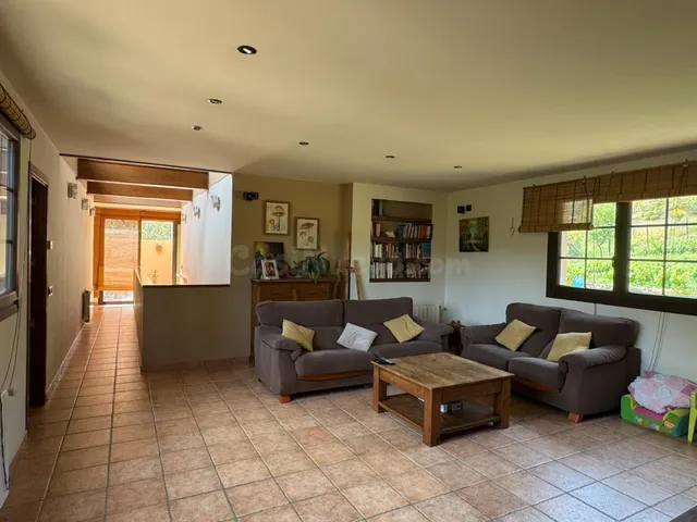 GRAN CASA EN LLANÇÀ ESTILO RUSTICO - foto 5