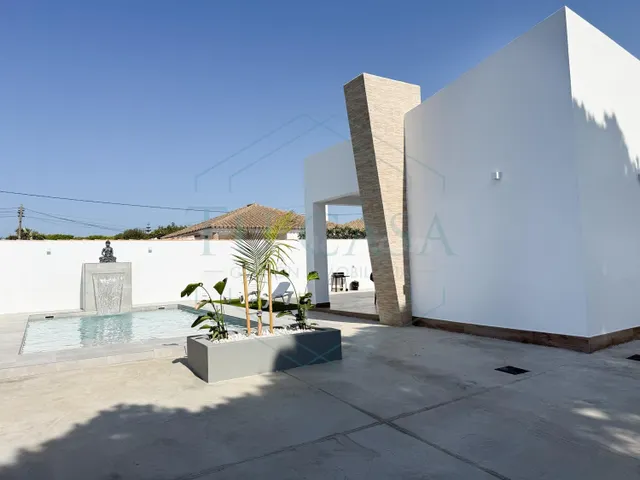 Vivienda de diseño en alquiler de larga duración cerca de La Barrosa — 2