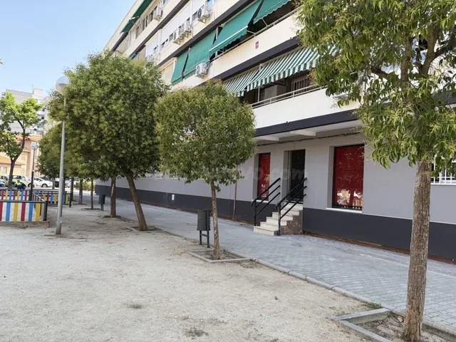 SE VENDE LOCAL COMERCIAL EN CL ZAMORA Nº 5 Esc.- Fuenlabrada