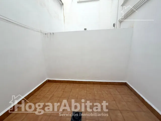 Reformado con patio cerca de la playa — 22