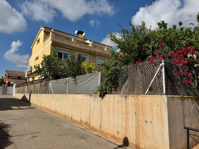 Exclusivo chalet adosado con parcela privada, terraza y piscina en masías – Moncada — 32