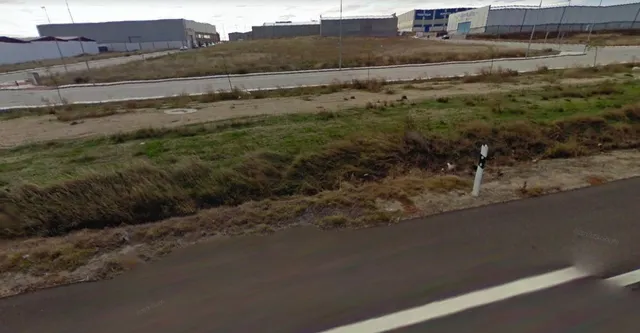 VENTA DE PARCELAS INDUSTRIALES EN EL POLÍGONO DE CASTELLANOS — 4