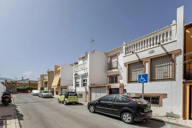 Adosado (2 viviendas en 1) cerca del Serrallo Plaza — 41