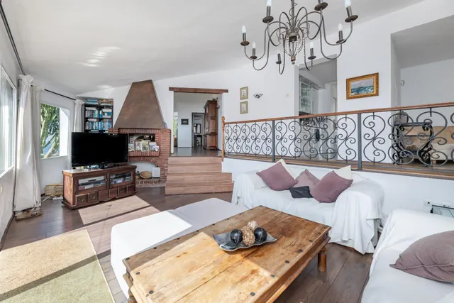 Casa con impresionantes  vistas al mar y — 13