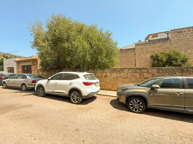 Solar Urbanizable en Esquina con Amplias Posibilidades de Co - foto 3