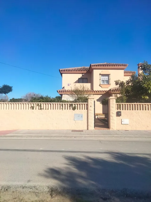 Chalet 4 habitaciones 196m² en venta - El campito — 2