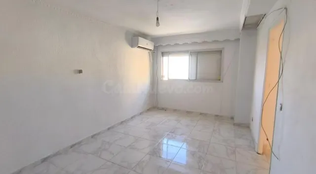 Piso de 76 m2 con 3 dormitorios y ascensor en Jerez Sur — 4