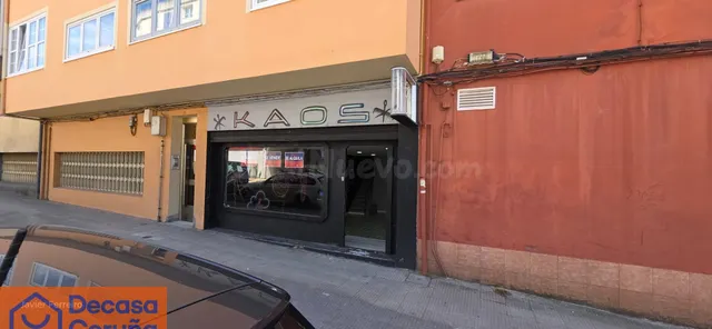Salón de Peluquería totalmente Montada en plena Avenida de V - foto 3