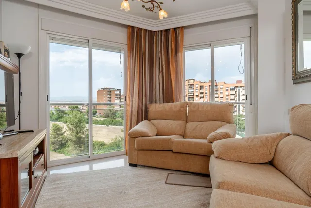 ESPECTACULAR VIVIENDA CON VISTAS DE TODO. ROTONDA EUROPA. - foto 3