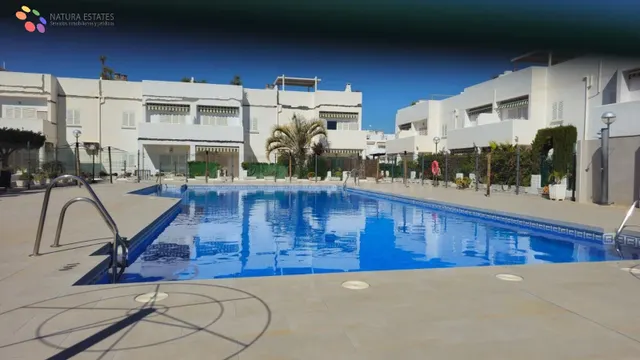 APARTAMENTO DE TRES DORMITORIOS, TERRAZA AMPLIA Y MUCHA LUZ  - foto 2