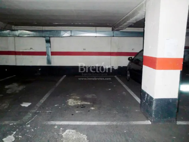 Estupendo apartamento amueblado junto a Paseo Cuellar. — 10