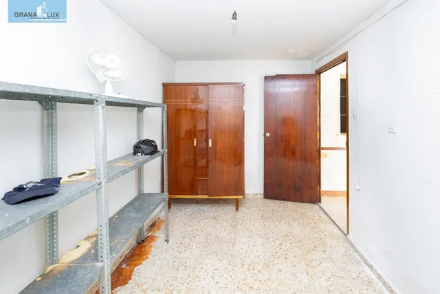 ¡CASA EN UNA SOLA PLANTA, CREA TU VIVIENDA IDEAL EN ALBOLOTE! Casa en una sola planta con patio, garaje y un gran potencial. — 11