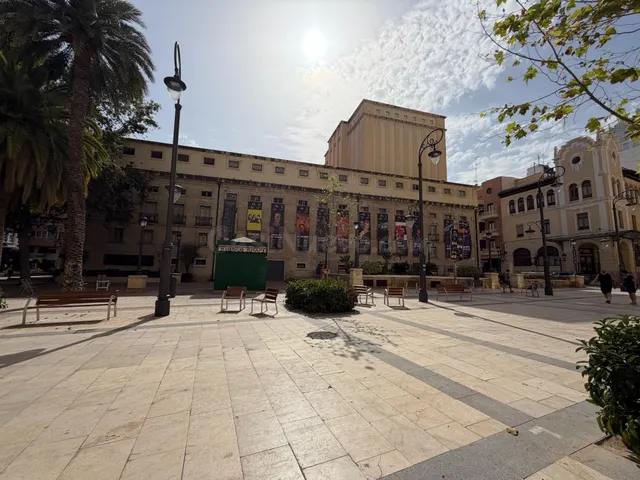 PISO EN AVENIDA DE LA CONSTITUCIÓN - foto 3