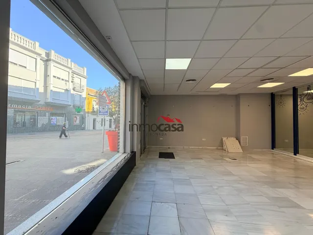 Local comercial 185m² en alquiler - San Miguel — 21