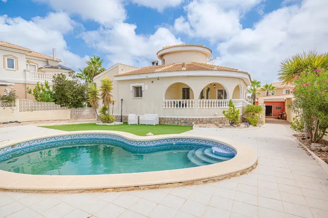 Villa 3 habitaciones 151m² en venta - Doña Pepa — 23