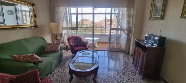 Piso de 4 dormitorios en pleno Paseo Alfonso XIII amueblado — 3