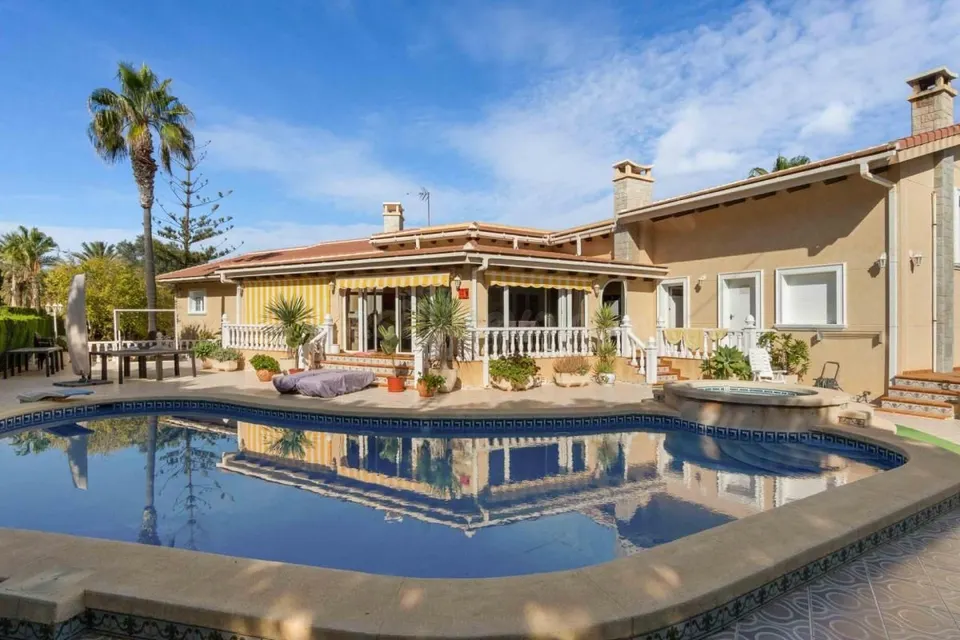 Villa 3 habitaciones 340m² en venta - Costa blanca