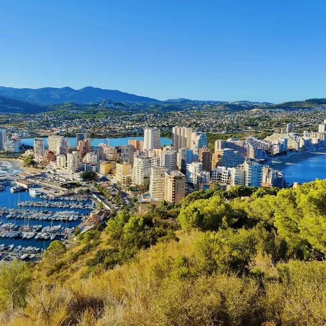Piso 15 habitaciones 302m² en venta - Calpe — 48