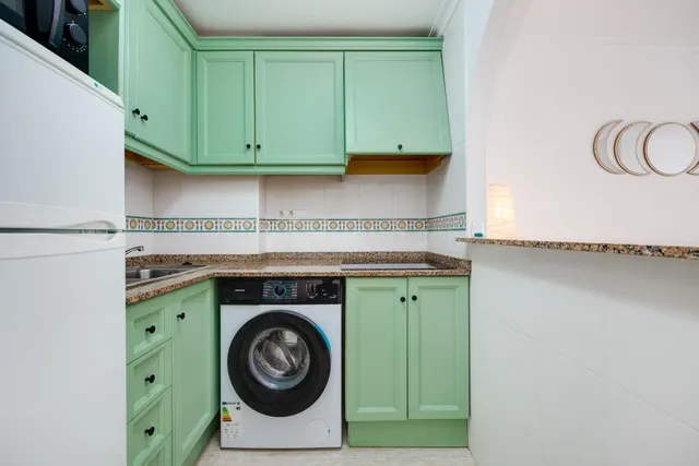 Ático de 2 dormitorios a tan solo 300 metros del mar - foto 5