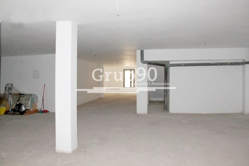 LOCAL COMERCIAL EN ALFRED PERENYA