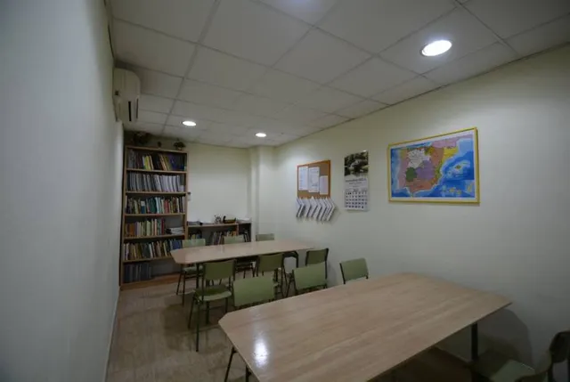 ¡¡PRECIO REBAJADO!! Local en planta baja de 87,50 m2. en Orihuela. Zona de Reyes Católicos. — 7