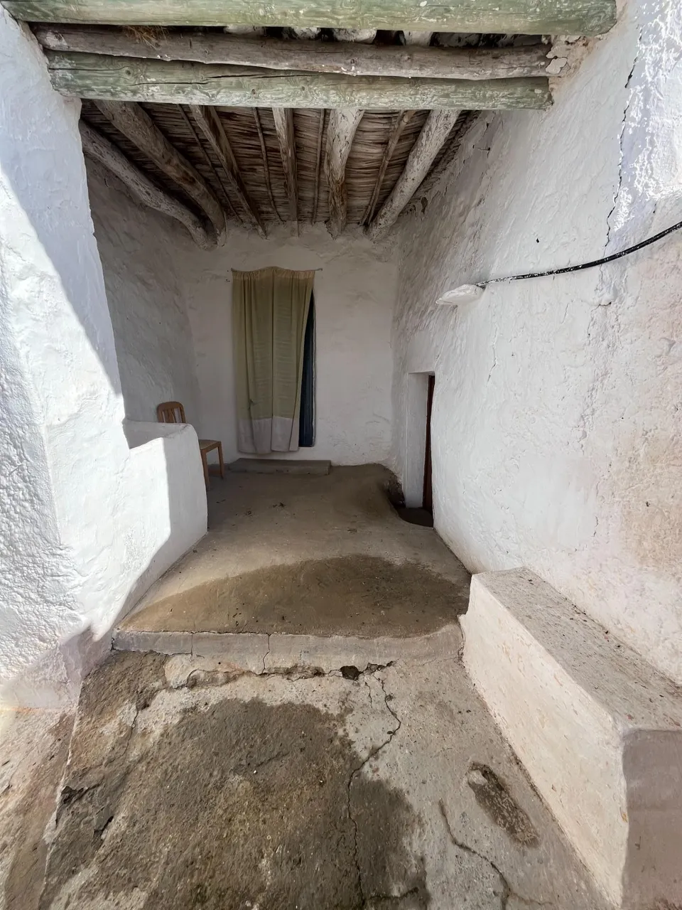 CORTIJO ECONOMICO PARA REFORMAR CON PARCELA PROXIMA.