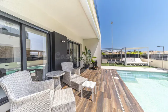 Espectacular Chalet Nuevo en Lomas de Cabo Roig, — 4