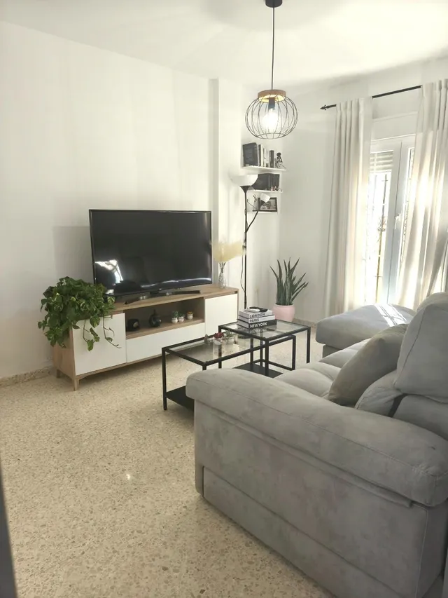 Casa pareada con piscina privada en zona tranquila — 6