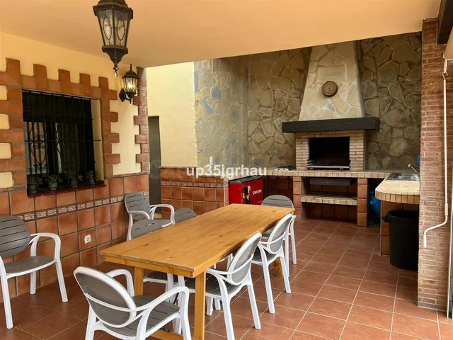 Chalet 6 habitaciones 300m² en venta - Costa Del Sol - foto 2