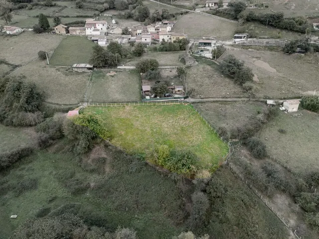 Finca edificable de 2.065 m2 en Olloniego, con vistas a la montaña — 20