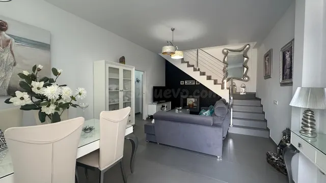 VENTA DE CASA ADOSADA JUNTO AL PUERTO DE ROQUETAS DE MAR con