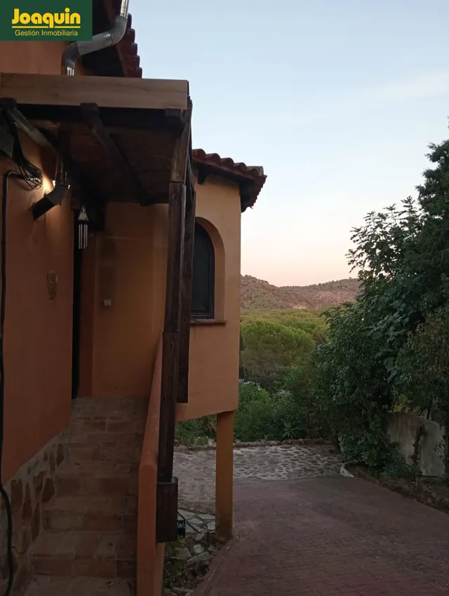En Las Jaras parcela con piscina y dos viviendas independientes (Hipotecable) — 7
