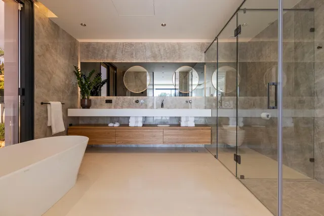 Moderna villa de lujo en la prestigiosa urbanización de Sierra Blanca, Marbella — 31